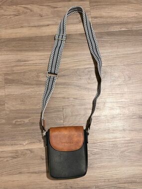 Bostanten Crossbody Faux Leather Purse